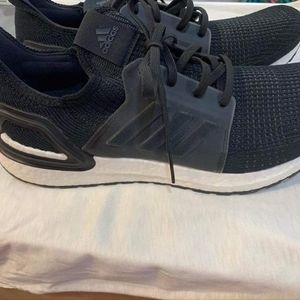 Adidas Ultraboost Sneakers